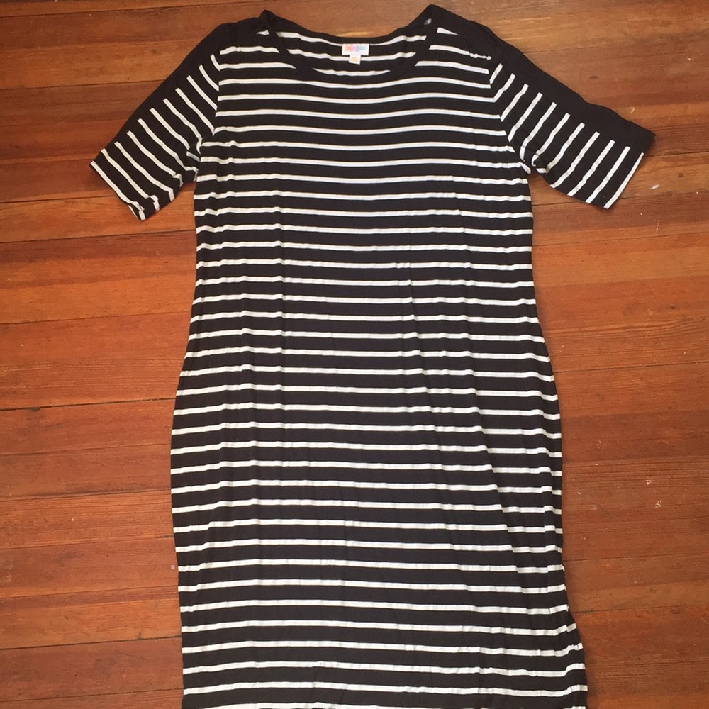 Women’s Lularoe Julia